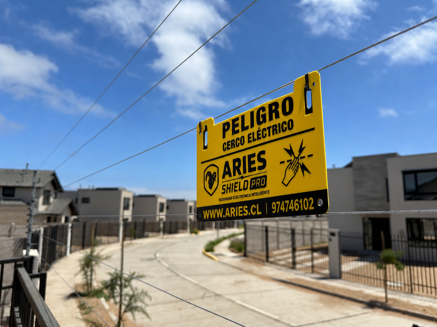 Cerco eléctrico para parcelas instalado por Aries